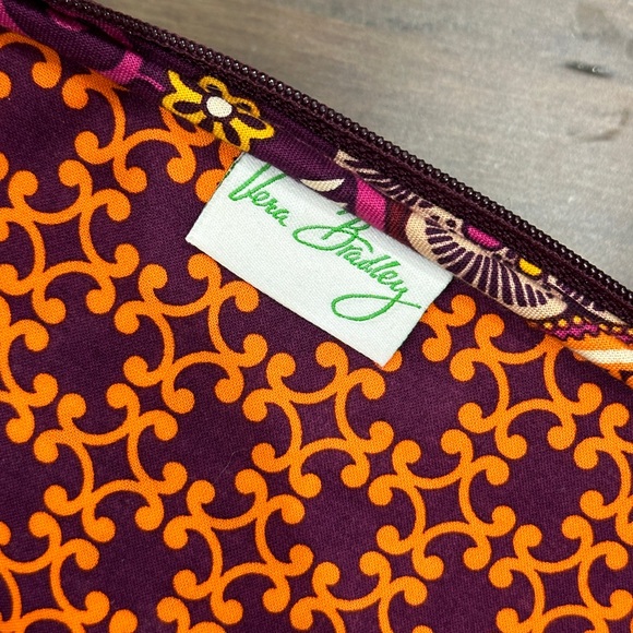 Vera Bradley Safari Sunset iPad Case - Picture 5 of 6